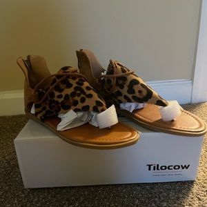 NWT: Tilocow Cheetah/Leopard Sandals